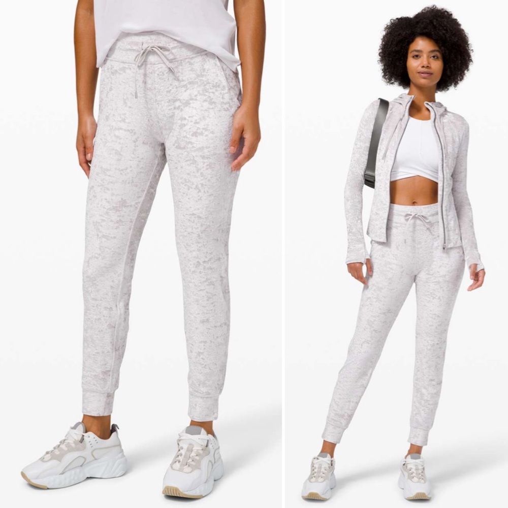 lululemon athletica White Crushed Velvet Marled Track Pants Leggings Luxury
